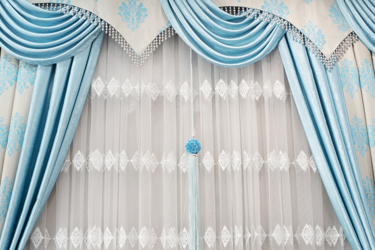 Пошив мягкого ламбрекена на ленте - изображение 1 - заказать онлайн в салоне штор Benone в Голицыно